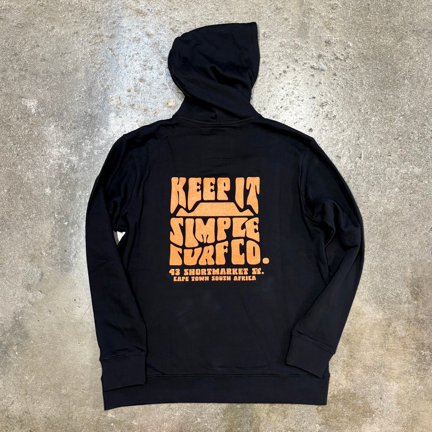 KISS    MOUNTAIN HOODIE