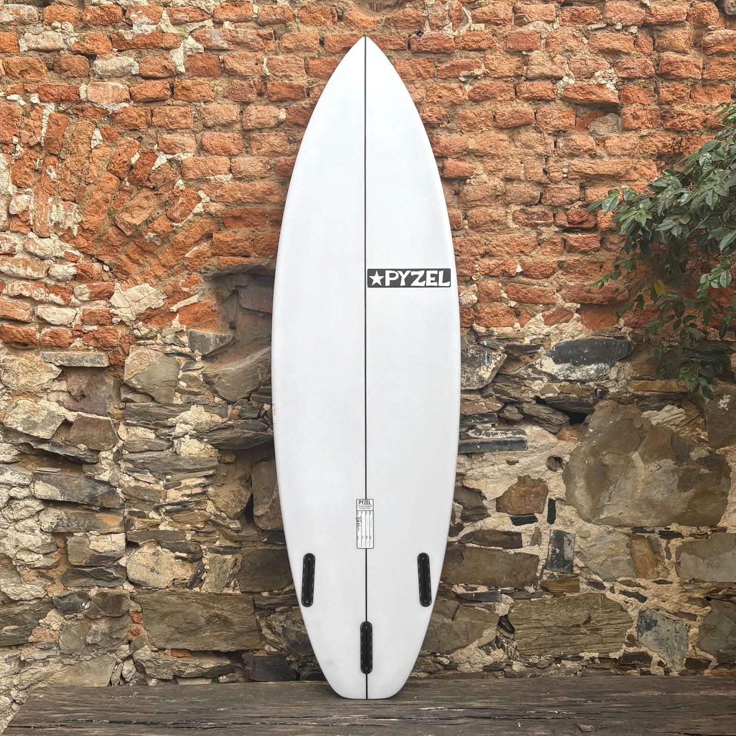 PHANTOM    6'0" - 20" - 2 5/8" - 33.40L