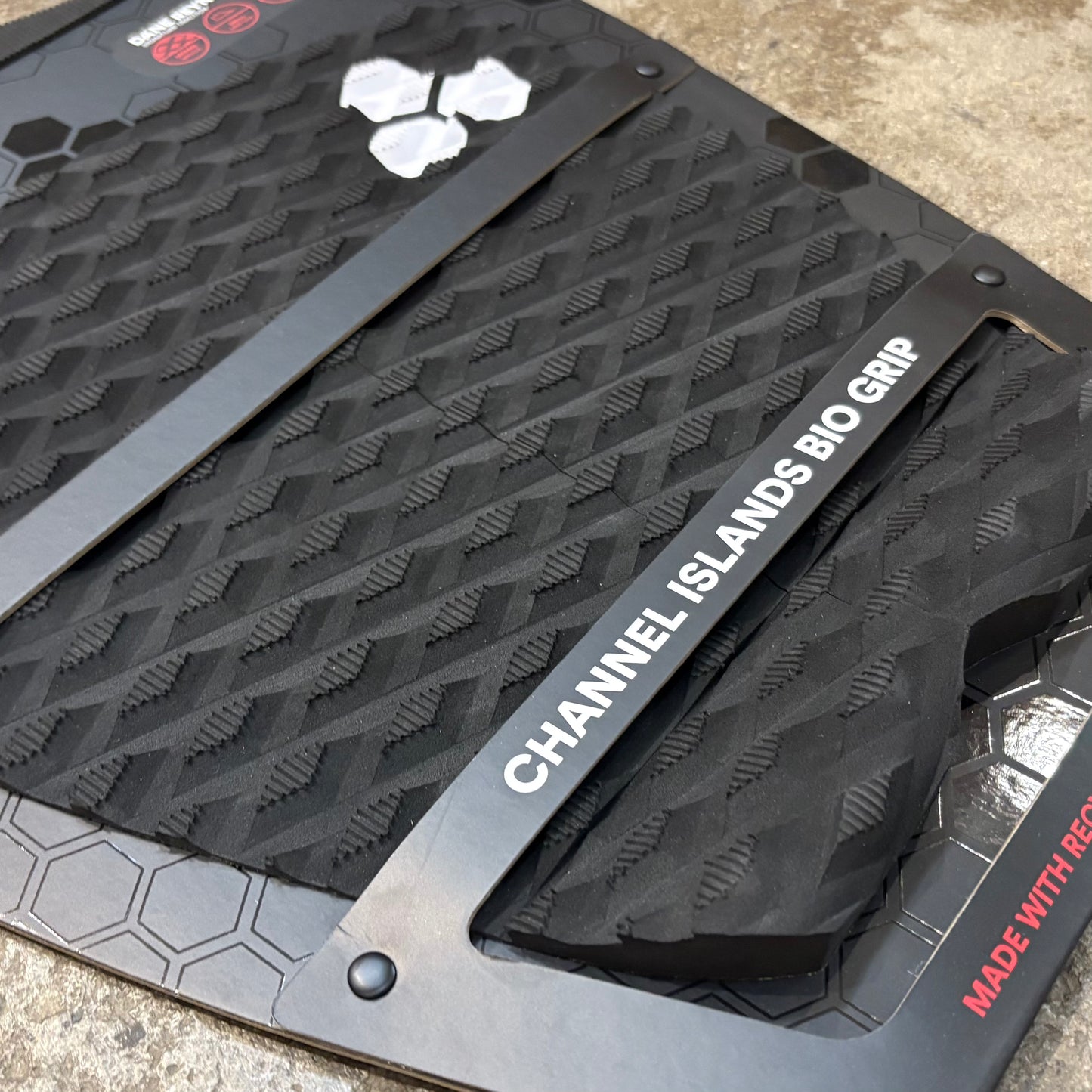 CHANNEL ISLANDS   DANE REYNOLDS TRACTION PAD - BLACK