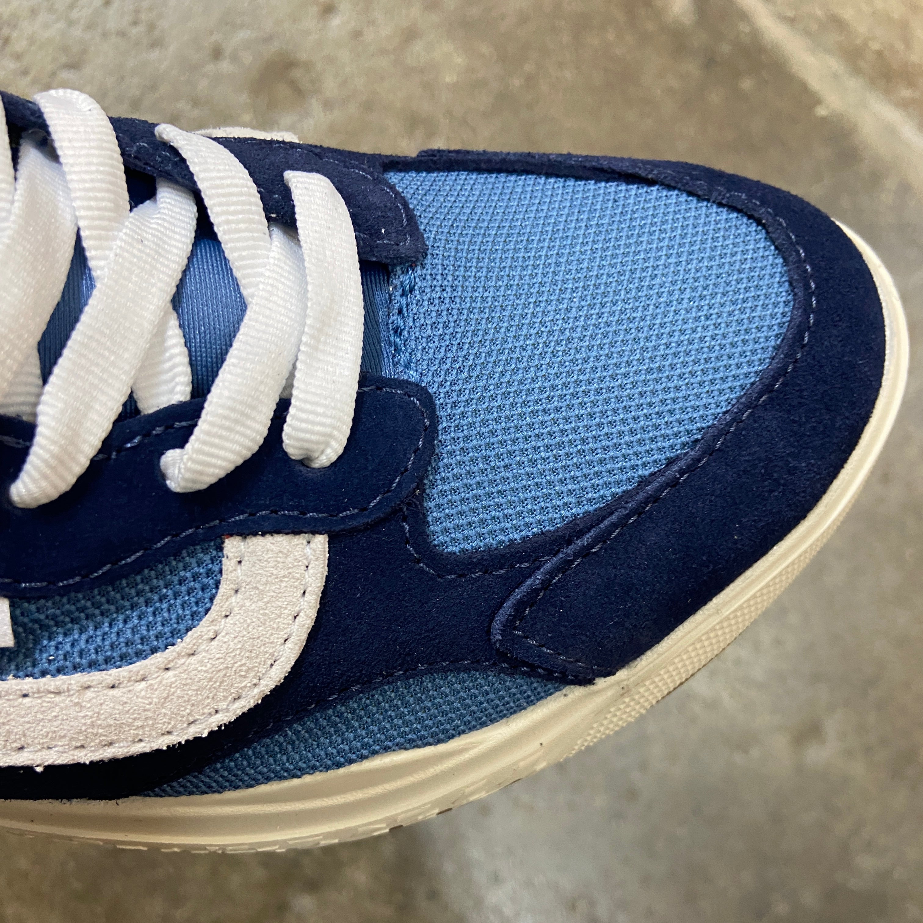 Vans ultrarange best sale federal blue