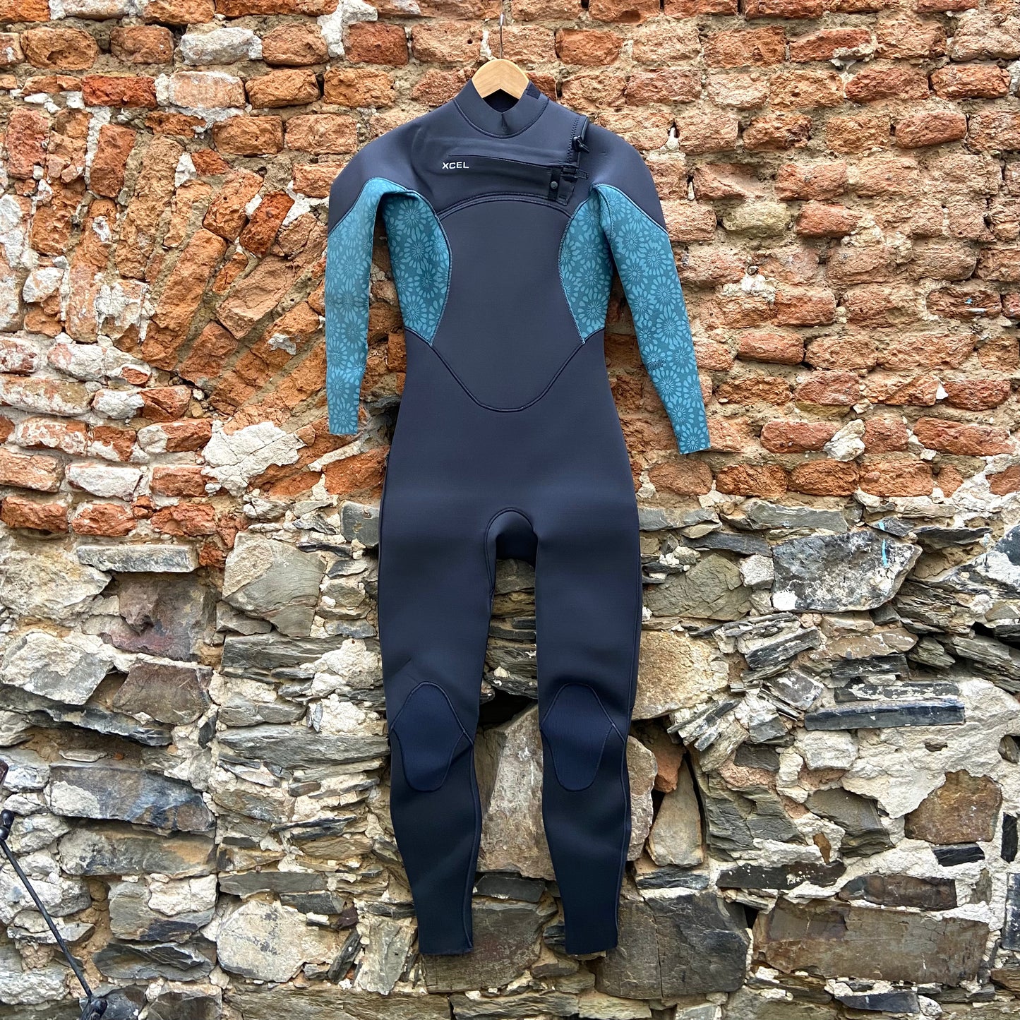 XCEL 4/3 WOMENS COMP WETSUIT