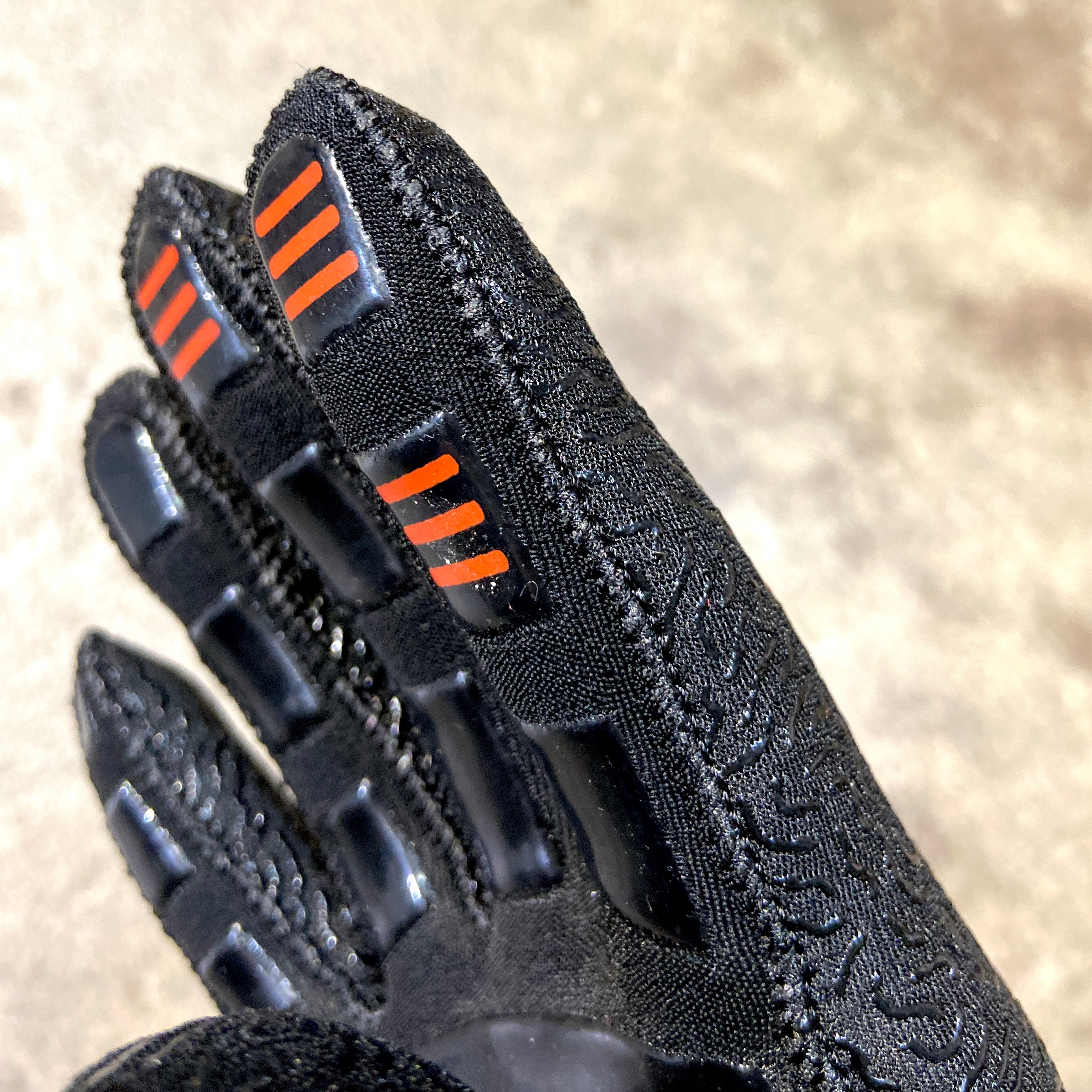 Vibram gloves hot sale